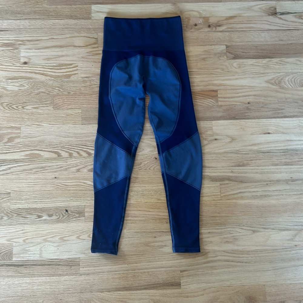 Thirdlove Seamless Compression Leggings - image 3